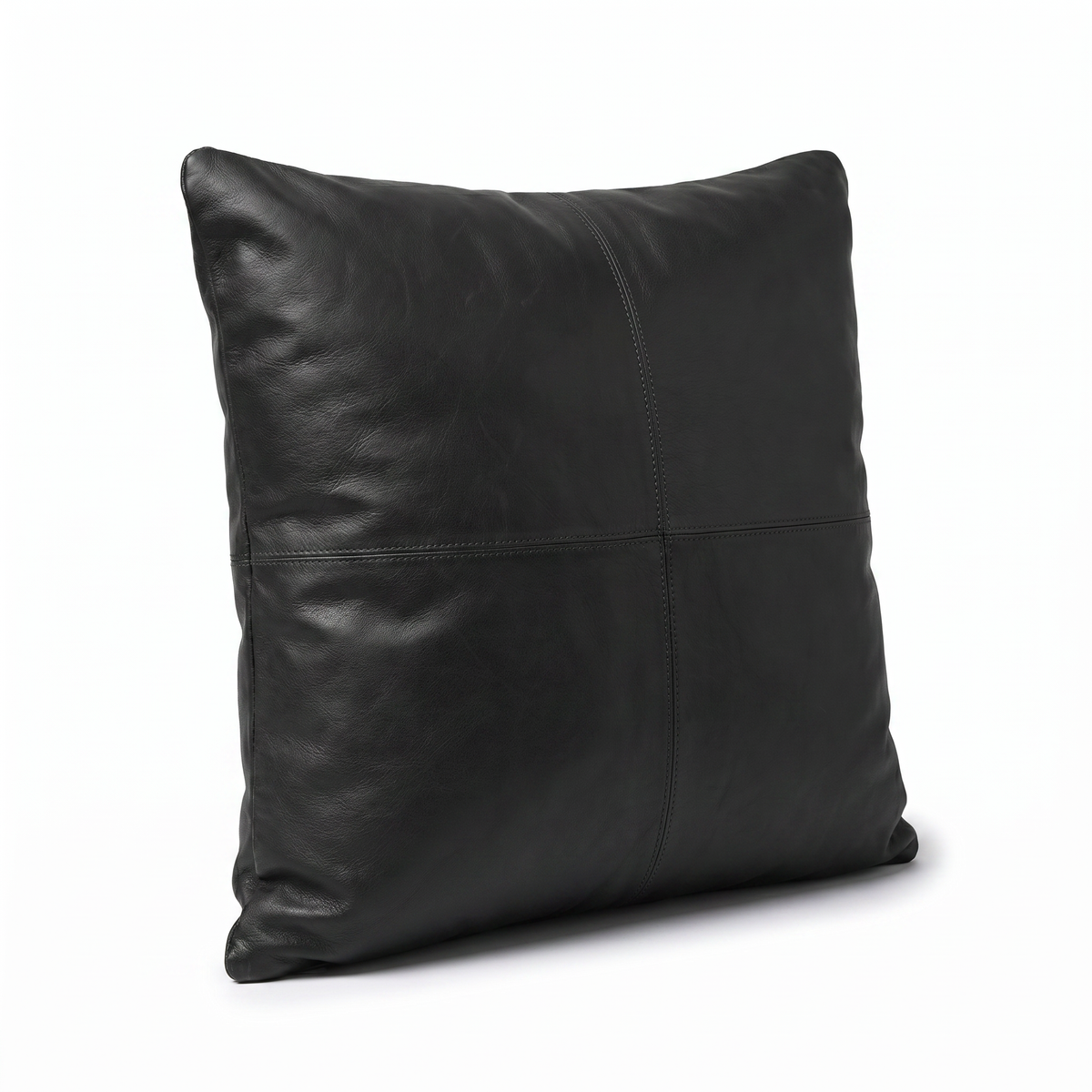 Cushion CU102 three-quarter view on white background